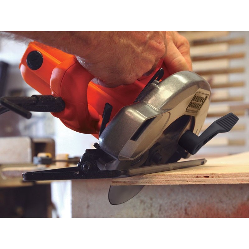 SIERRA CIRCULAR 1400W + DISCO BLACK & DECKER CS1004-B3